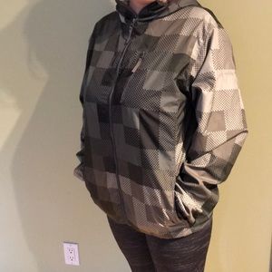 Columbia windbreaker